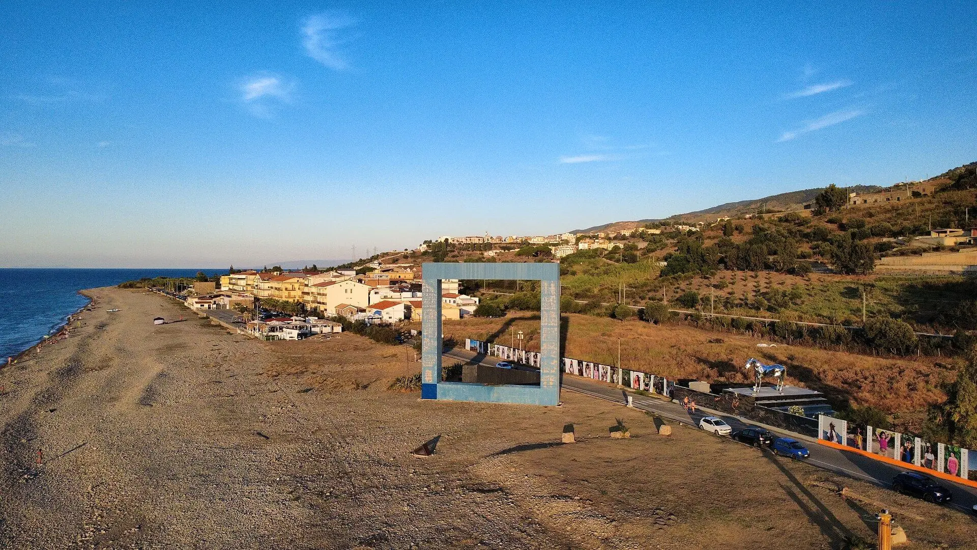 Il Monumento per un poeta morto di Tano Festa a Villa Margi
