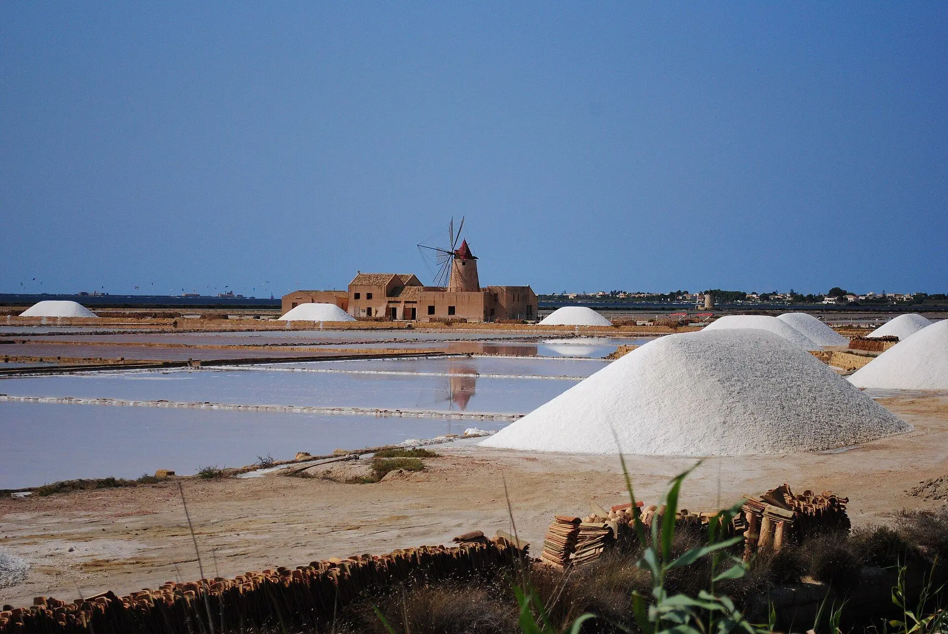 Le saline e i mulini a vento di Marsala